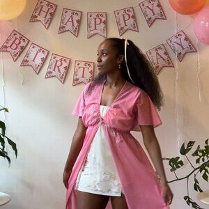 Meet your Posher, Selam